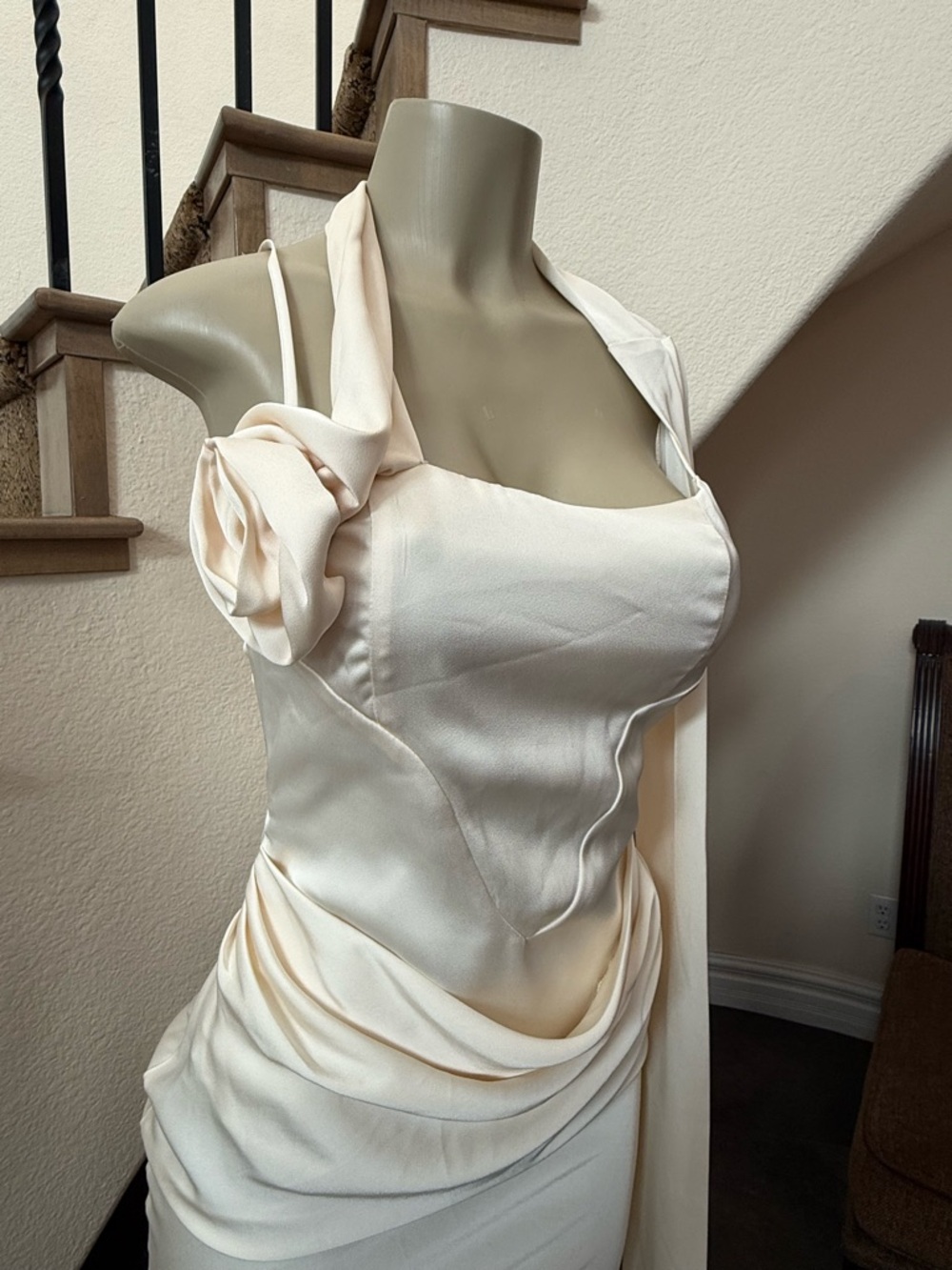 NWT LEAU Celine Corset Satin Gown Ivory Drape Scarf Maxi Dress Small - Picture 5 of 11